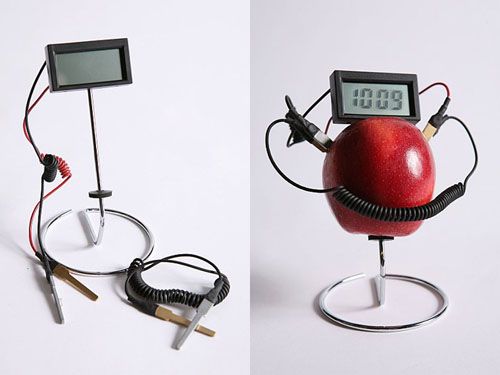 http://onlygizmos.com/content/2009/03/fruit-powered-clock1.jpg