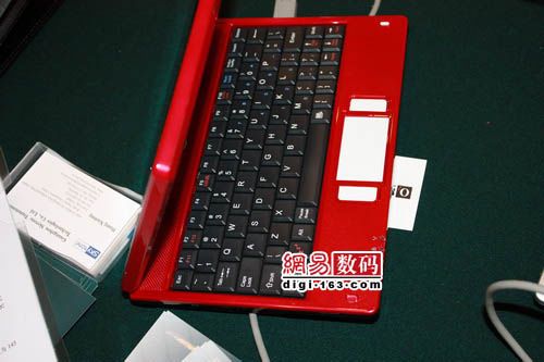 alpha-680-android-laptop