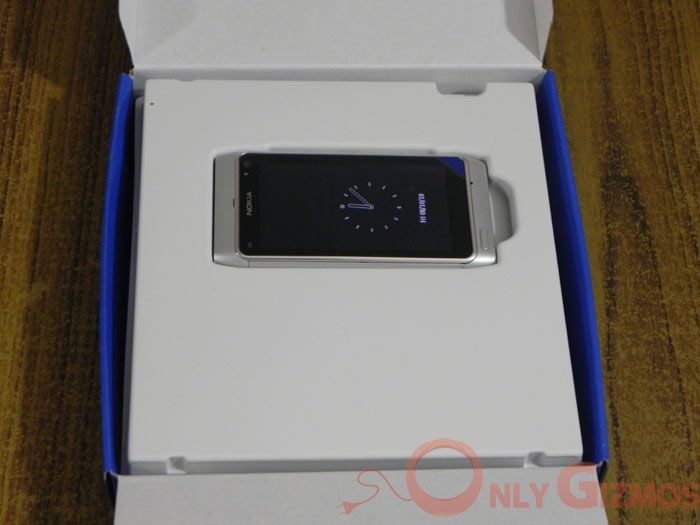 Nokia N8 Box