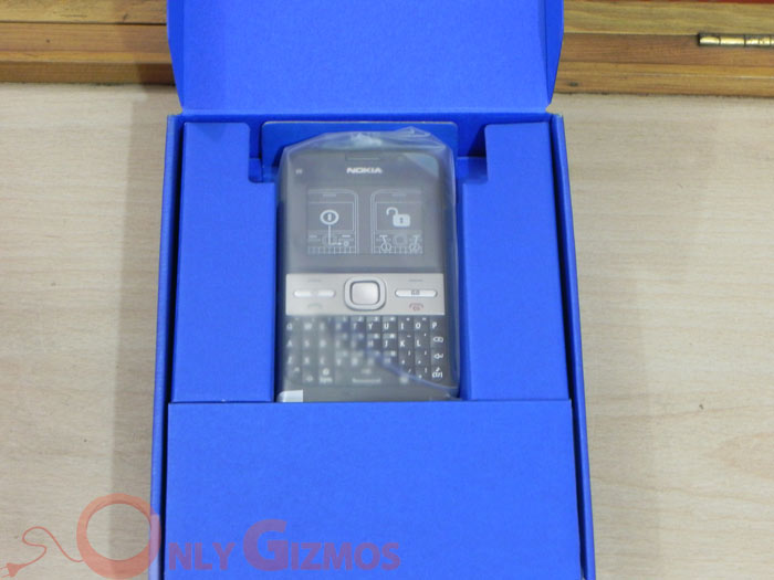 Nokia E5 Unboxing 