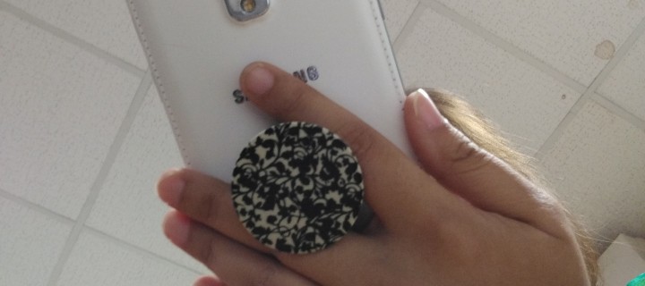 PopSockets – A Tiny But Useful Mobile Accessory!